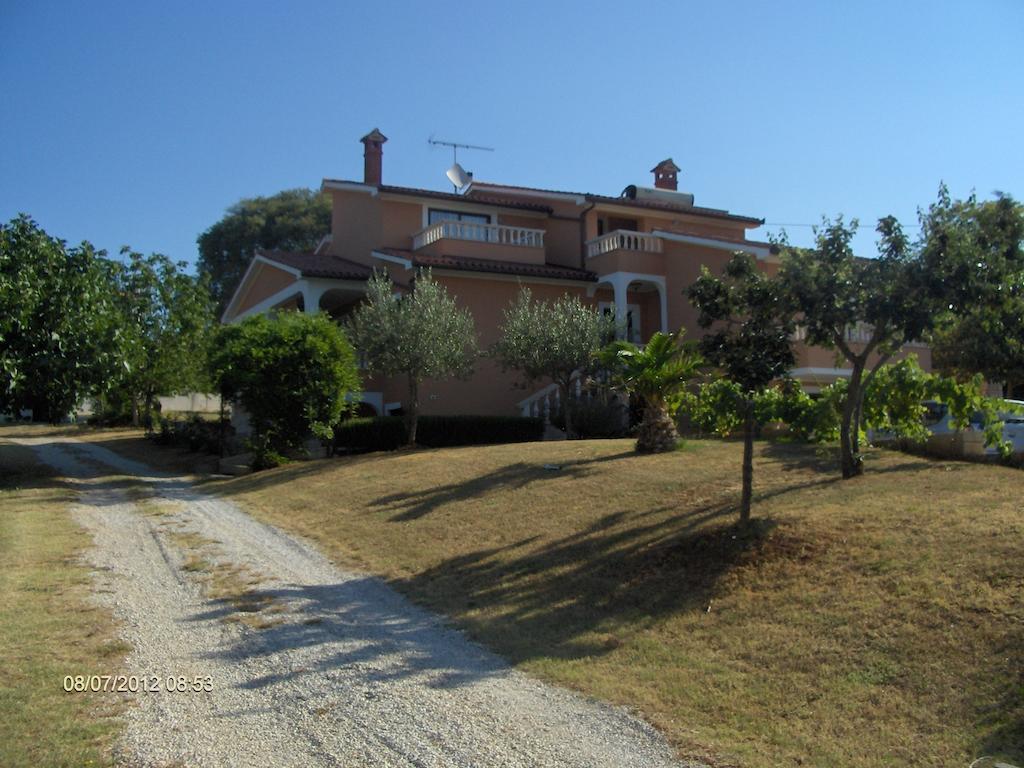 Apartman Andela Labinci Exterior foto
